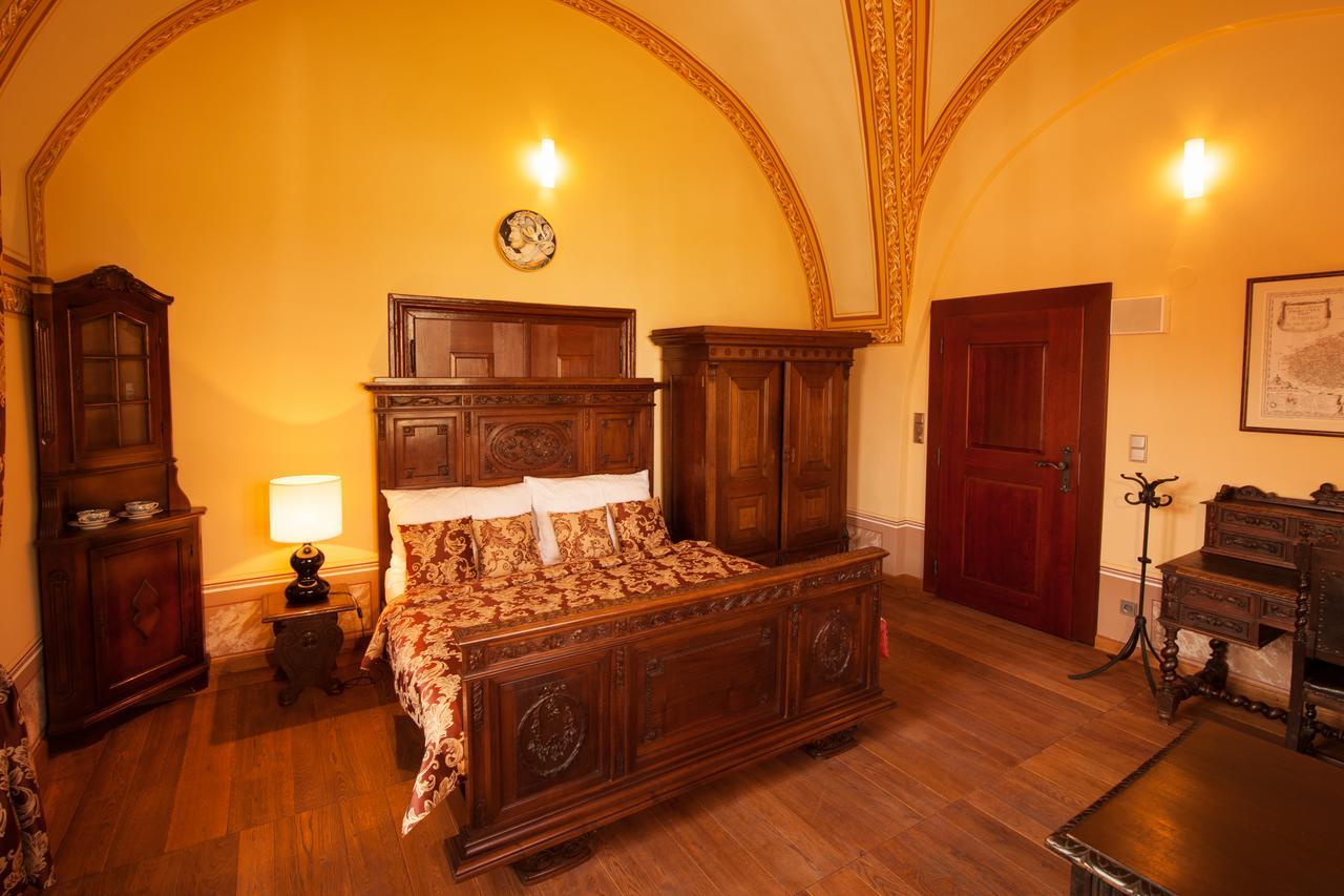 Hotel Zamek Valec Vladislav Esterno foto